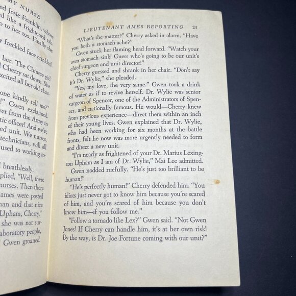 VTG 1944 Cherry Ames Army Nurse Grosset & Dunlap Hardcover Book by Helen Wells - Picture 11 of 12